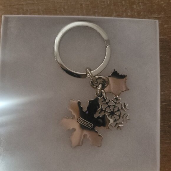 COACH - Snowflake (Cranberry Red) Silver-toned Keychain (Brand New) - Picture 4 of 6